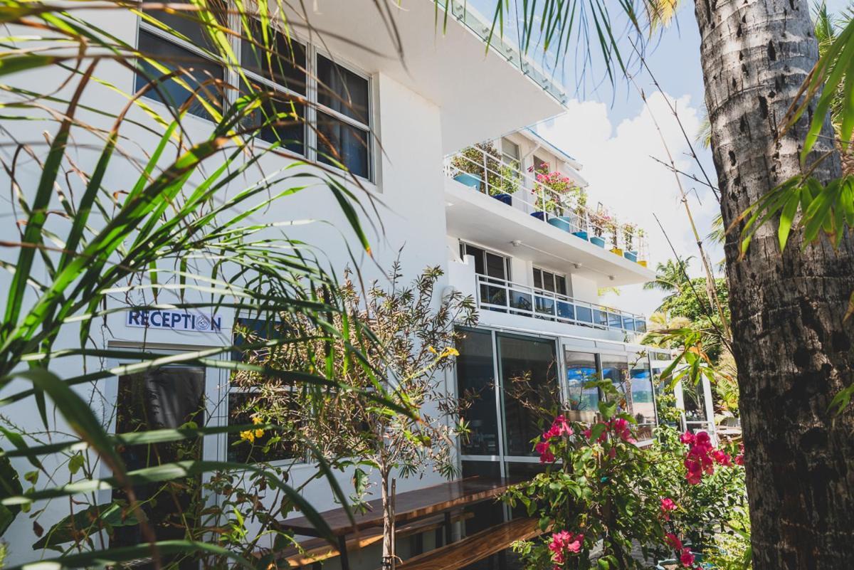 Numero Uno Beach House Сан-Хуан Экстерьер фото